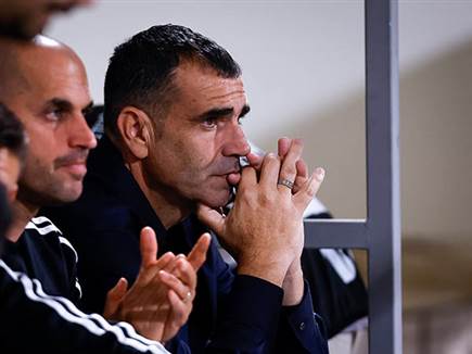 קורצקי ינסה לבנות מחדש בפגרה (צילום: מאור אלקסלסי)