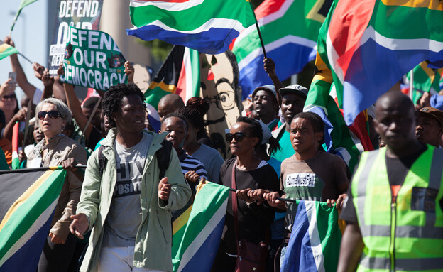 הפגנה בדרום אפריקה (צילום: Aqua Images, shutterstock)