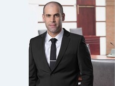 עו"ד אלון ארז