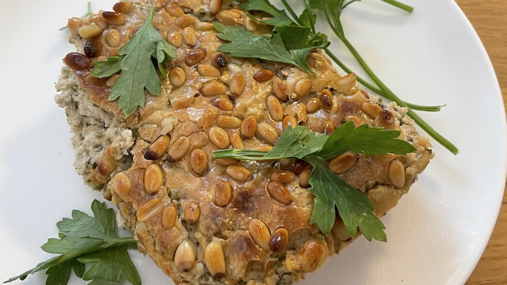 סנייה עם טחינה ירוקה סנייה עם טחינה ירוקה