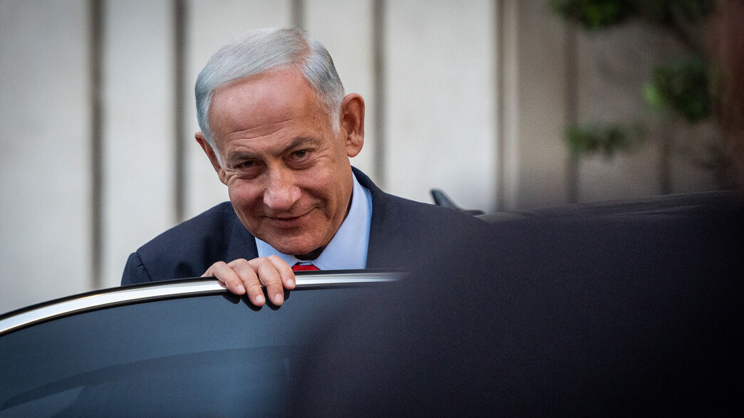 בנימין נתניהו ביציאה מהמשא ומתן