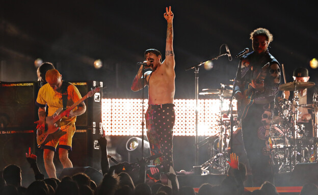 רד הוט צ'ילי פפרס (צילום: reuters)