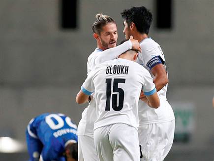 גלוך נהנה משער בכורה יפהפה (צילום: אלן שיבר)