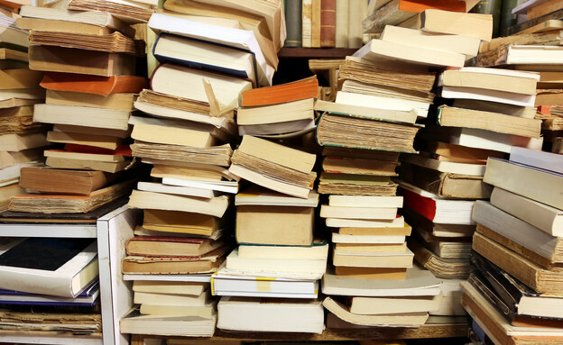 קריאת ספרים (צילום: 123rf)