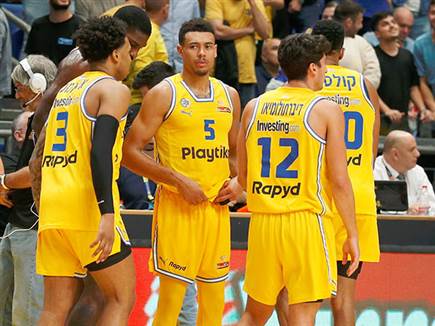 שחקני מכבי ראו את הפועל חוזרת מפיגור גדול, אך לא נשברו (אלן שיבר)