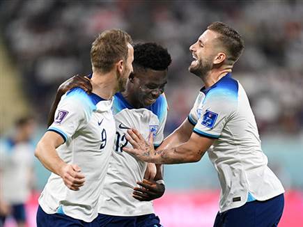 אנגליה הבטיחה שלוש נקודות (getty)