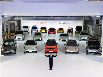 אירוע ההכרזה של טויוטה. מעל 30 כלי רכב חשמליים חדשים (צילום: ספורט 5)