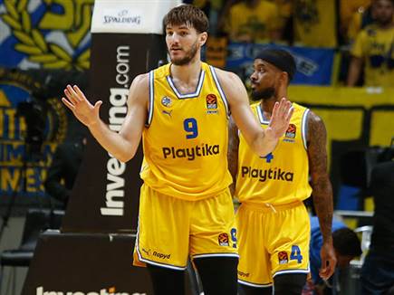 סורקין. אחראי על אחד המהלכים החשובים של הערב (אלן שיבר)