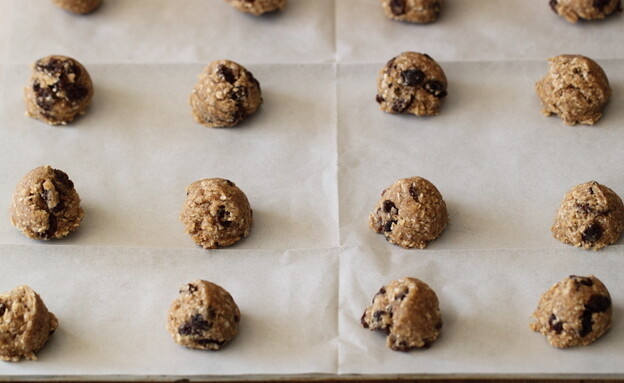 עוגיות שיבולת שועל וצימוקים - לפני האפייה עוגיות שיבולת שועל וצימוקים - לפני האפייה