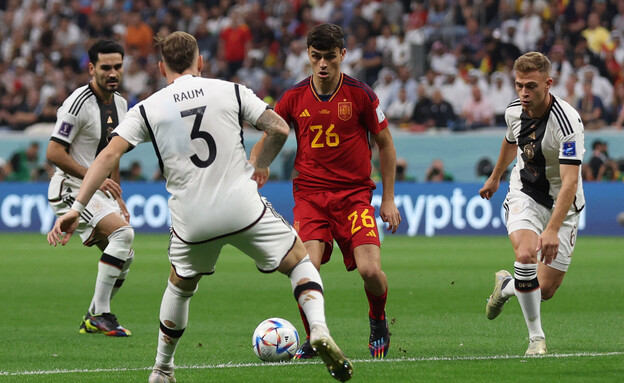 דני אולמו נבחרת ספרד מול נבחרת גרמניה (צילום: רויטרס)