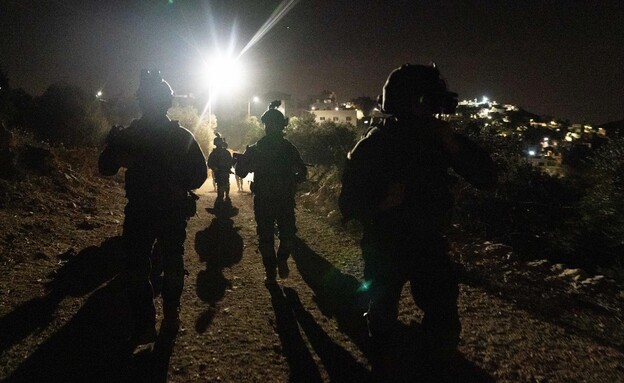 חיילים במבצע לילי (צילום: דובר צה"ל)