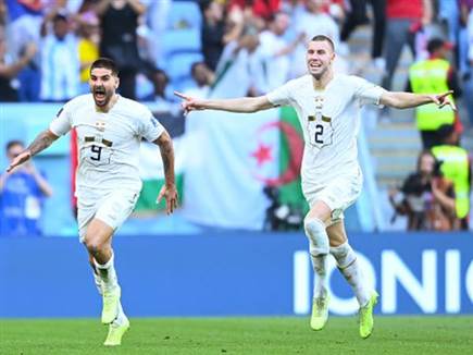 קמרון וסרביה סיפקו לנו את כל מה שמשחק מונדיאל צריך (GETTY)