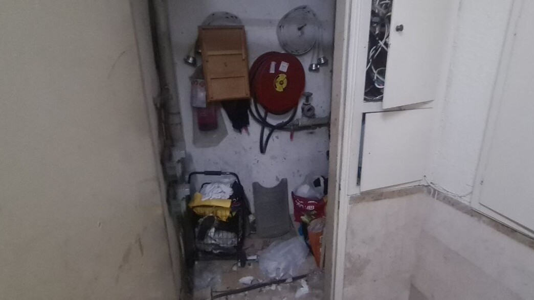 המחסן בו נכלאה האישה