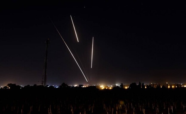ירי טילי נ"מ לעבר כלי הטיס הישראליים שתקפו ברצועת 
