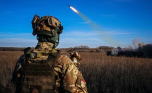 הקרבות בחזית (צילום: ANATOLII STEPANOV/AFP/GettyImages)