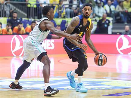 לורנזו בראון. פתיחה איטית (דני מרון)