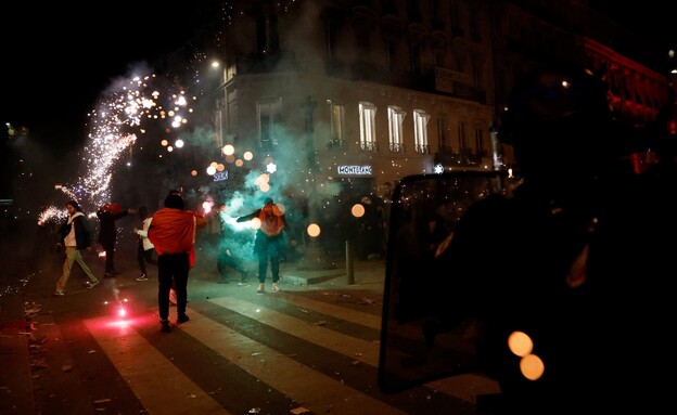 מהומות בפריז אחרי ניצחון מרוקו במונדיאל (צילום: רויטרס)