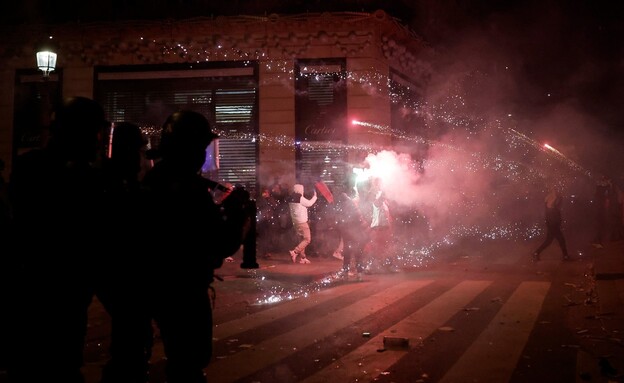 מהומות בצרפת אחרי ניצחון מרוקו במונדיאל (צילום: רויטרס)