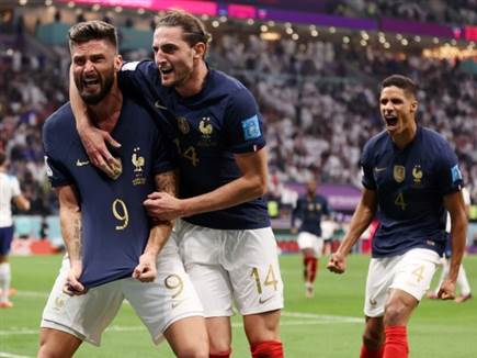 צרפת בחצי הגמר (GETTY)