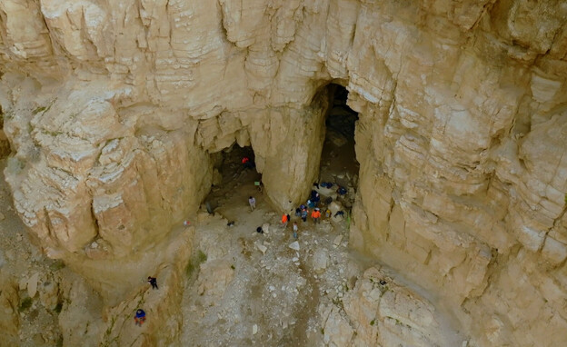 מערות מורבעת (צילום: אמיל אלג'ם, רשות העתיקות)