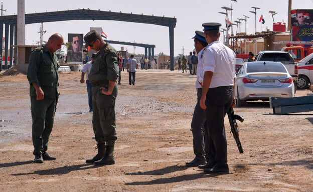 כוח בגבול כוח בגבול