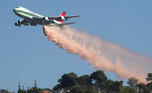 המטוס בפעולה (צילום: JACK GUEZ/AFP/GettyImages)