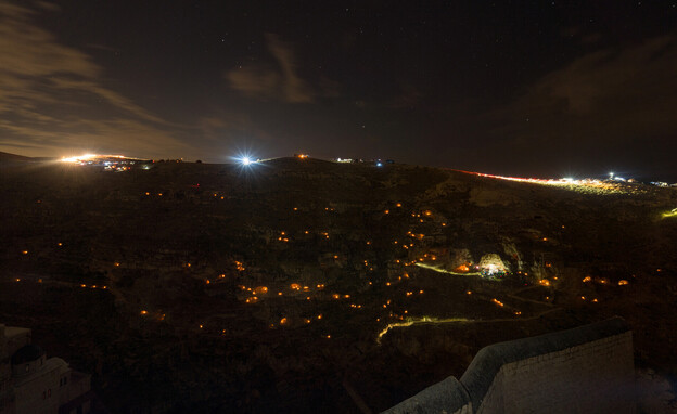 נרות במרסבא (צילום: Alla Khananashvili, shutterstock)