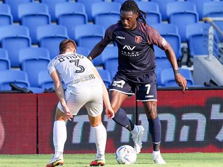 התקשה לחדור את הגנת חדרה. בוטאקה (דני מרון)