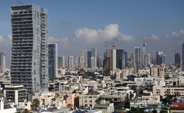 תל אביב משרדים  (צילום: AHMAD GHARABLI, Getty images)