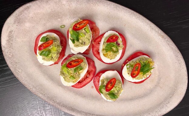 ביצים ממולאות גוואקמולי