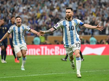 מסי כבש ראשון בפנדל (getty)