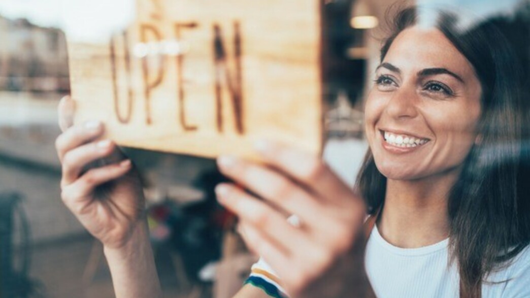 תמונה כתבת איזי בנק הפועלים