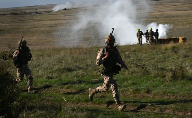 הלוחמים בפעולה (צילום: DANIEL LEAL/AFP/Getty Images)