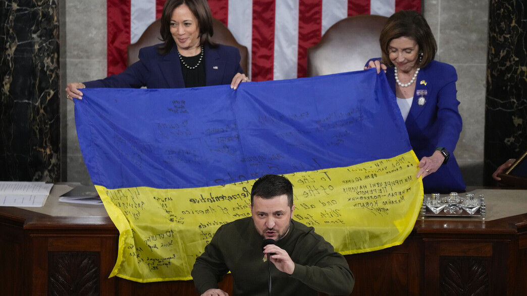 נשיא אוקראינה זלנסקי נואם בקונגרס נשיא אוקראינה זלנסקי נואם בקונגרס