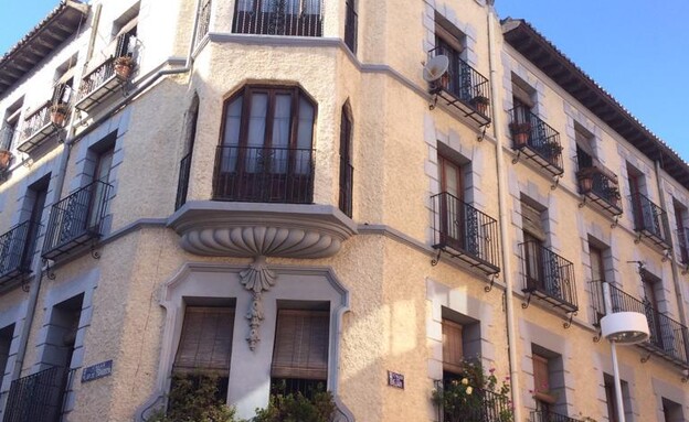 הבתים ששופצו ונמכרו בברצלונה ומדריד על ידי גליל קפ