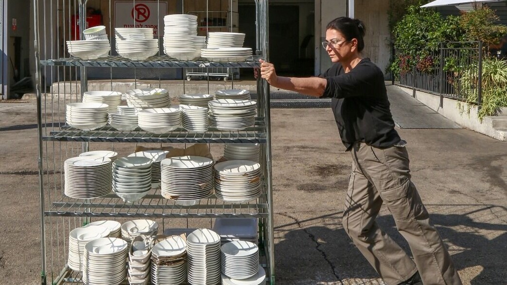 גראז' סייל, דליקטסן גראז' סייל, דליקטסן