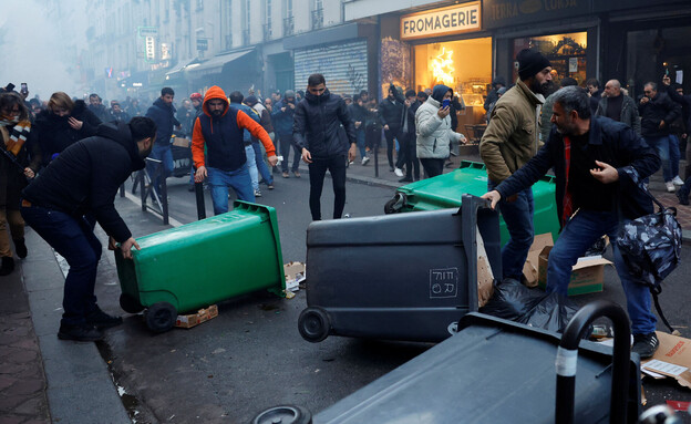 מהומות בפריז (צילום: רויטרס)