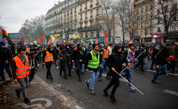 הפגנות בצרפת (צילום: רויטרס)