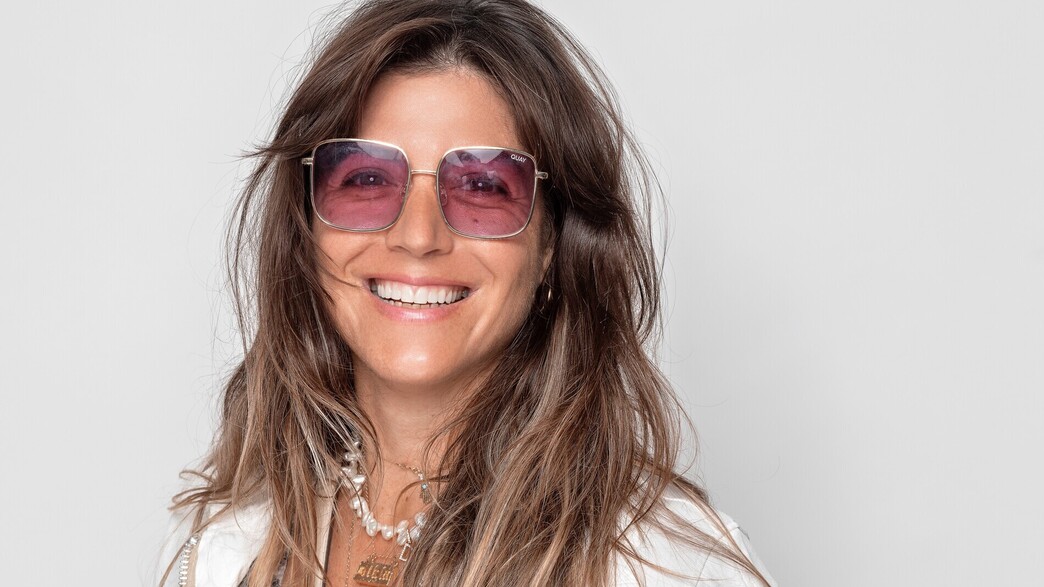 ליס - דקלה הוסטיק