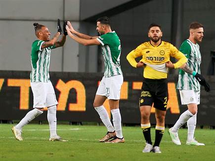 וחיפה התקרבה לשלוש נקודות (צילום: אלן שיבר)