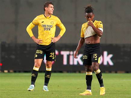 נתניה חוזרת למאבקי התחתית (צילום: אלן שיבר)