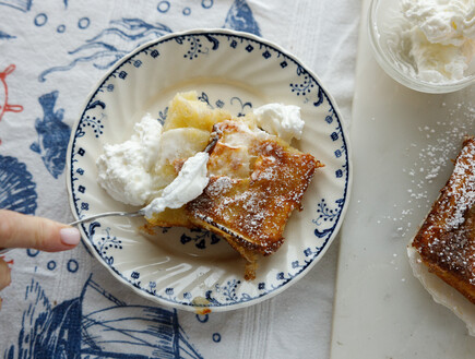 עוגת תפוחים היסטרית - לא תוכלו להפסיק (צילום: נופר צור, אוכל טוב, mako)