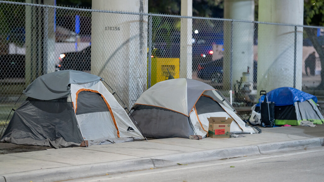אוהלים, רחוב אוהלים, רחוב