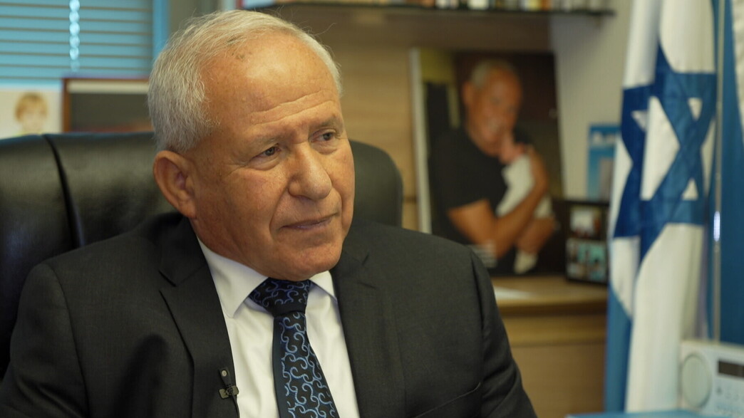 אבי דיכטר אבי דיכטר