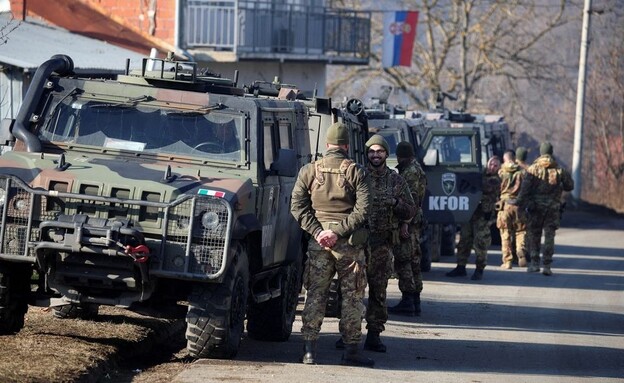 כוחות נאט"ו בקוסובו (צילום: reuters)