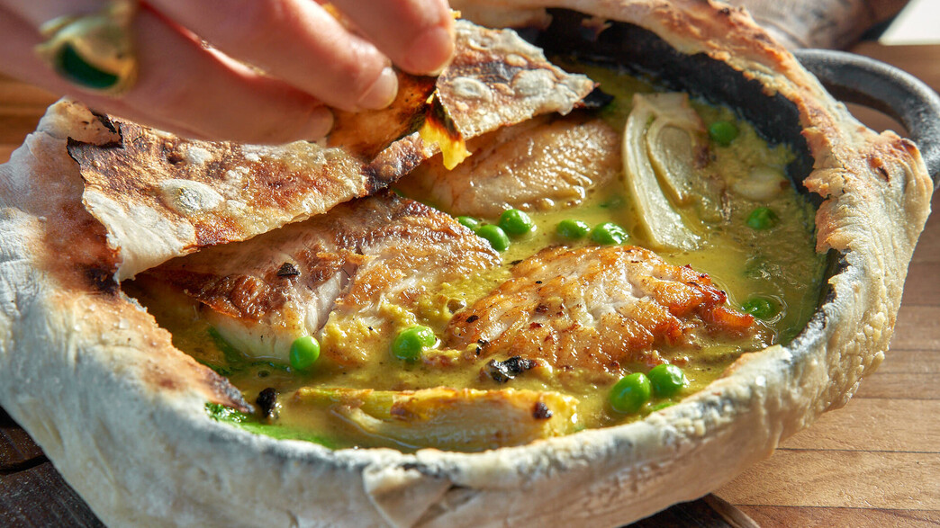 פילה מוסר ים במעטפת בצק פילה מוסר ים במעטפת בצק