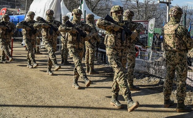 חיילי הצבא (צילום: TOFIK BABAYEV/AFP/GettyImages)