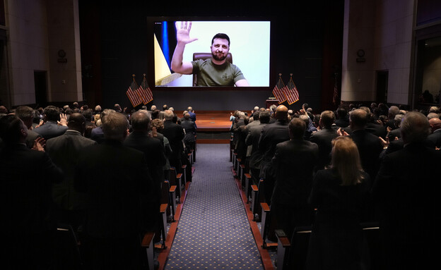 וולדימיר זלנסקי נואם בפני הקונגרס האמריקאי, מרץ 2022 (צילום: Drew Angerer, Getty Images)