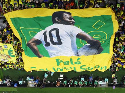 רבים איחלו לשלומו בזמן המאבק הממושך בסרטן (Getty)