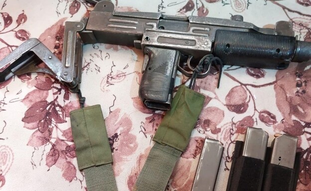 הנשק של אחמד מצרי מקבוצת "גוב האריות", שנעצר במבצע (צילום: דוברות המשטרה)